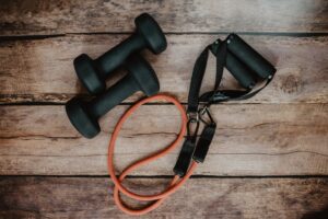 Losing weight while physically active
